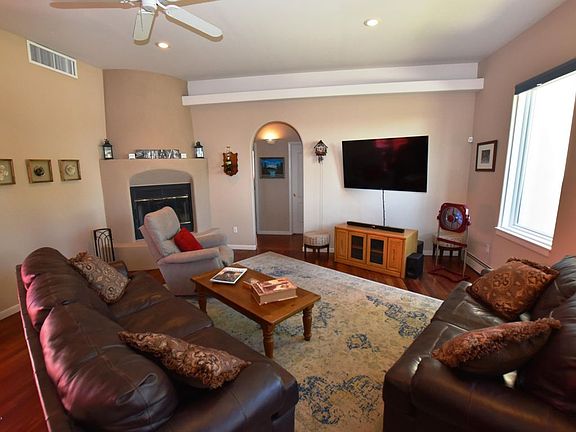 4th image of 5601 Cedarwood Dr