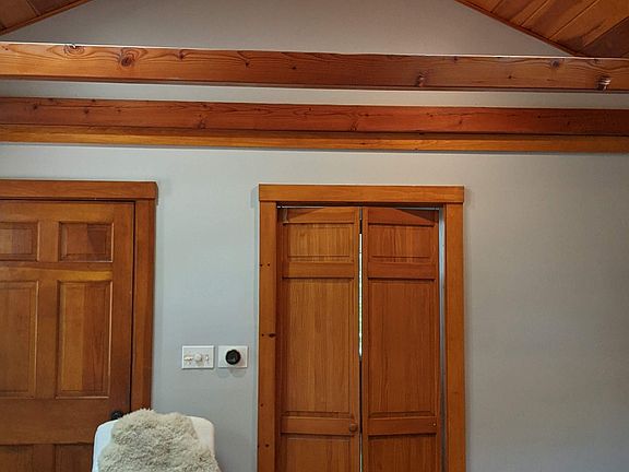 Bedroom suite