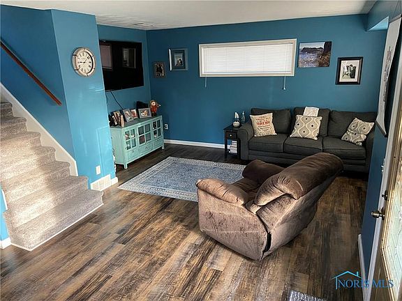 4th image of 5403 Clover Ln