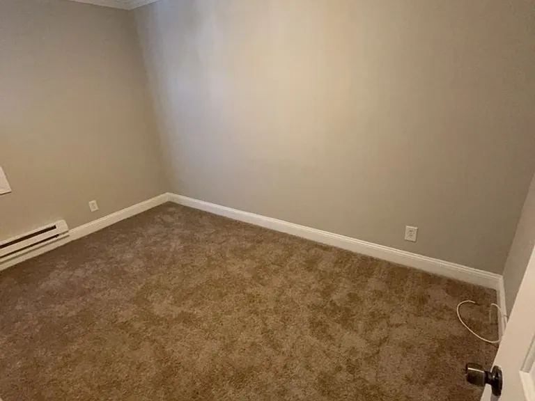 547 Munroe Cir — Photo 17