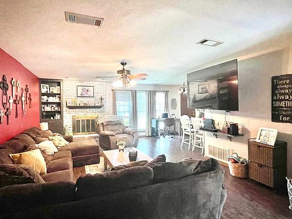 4th image of 7204 NW Willow Pl