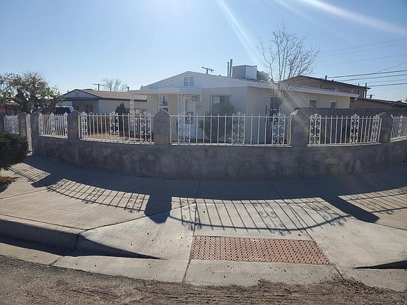 3rd image of 705 Santa Barbara Dr