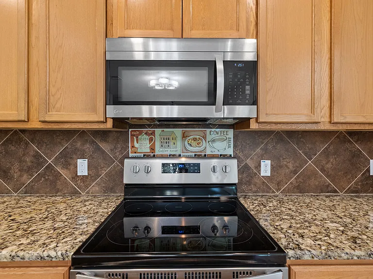 2101 Golden Arrow Ave — Photo 15