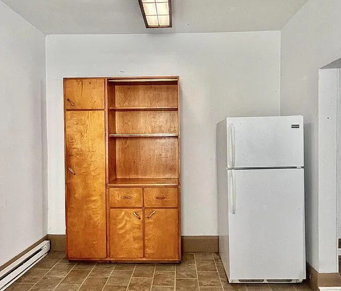 119 W Sainte Marie St #C — Photo 10