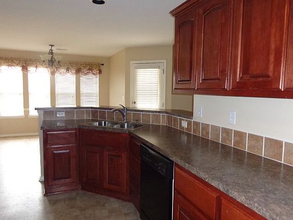 5th image of 4004 S 211 East Ave