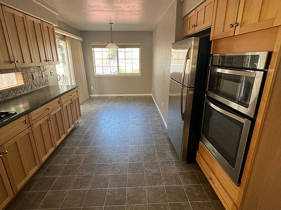 Large eat in kitchen