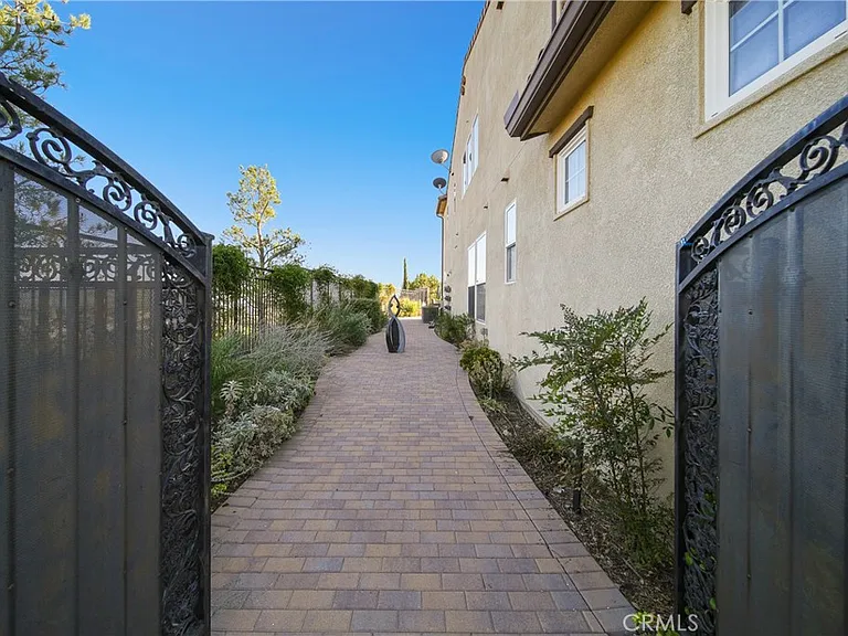 11662 Ricasoli Way — Photo 71