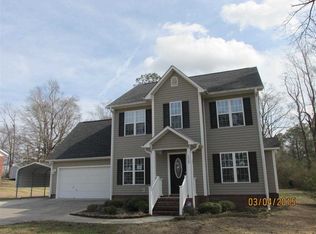228 Edgewood Dr, Jacksonville, NC 28546