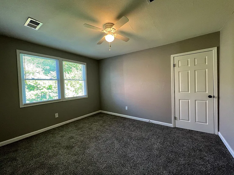1758 Edward Ave — Photo 10