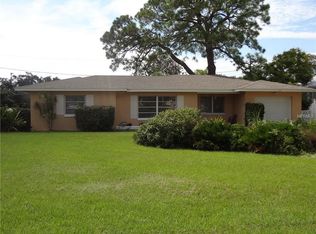 310 Hickory Ln, Largo, FL 33770