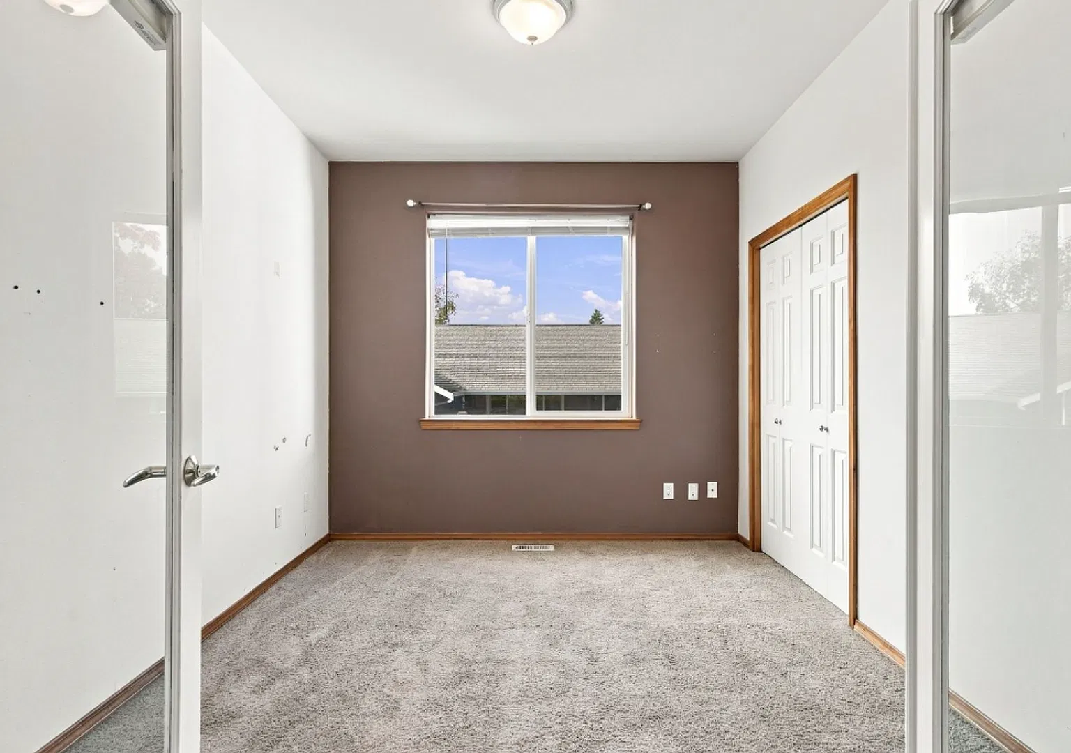 Immaculate Home In Coveted Jordyn Park! — Photo 4