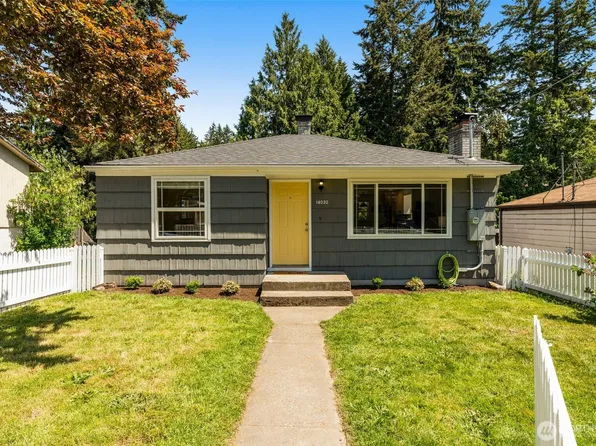 14032 Stone Avenue N, Seattle, WA 98133