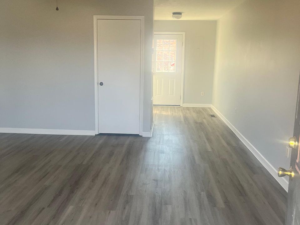 1st image of 904 Hillwood Dr APT B