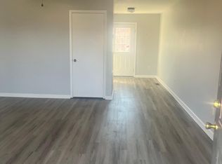 904 Hillwood Dr APT B, Murray, KY 42071