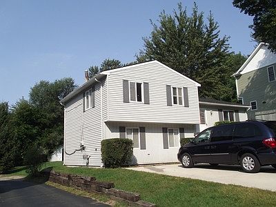 1st image of 120 S Winding Dr