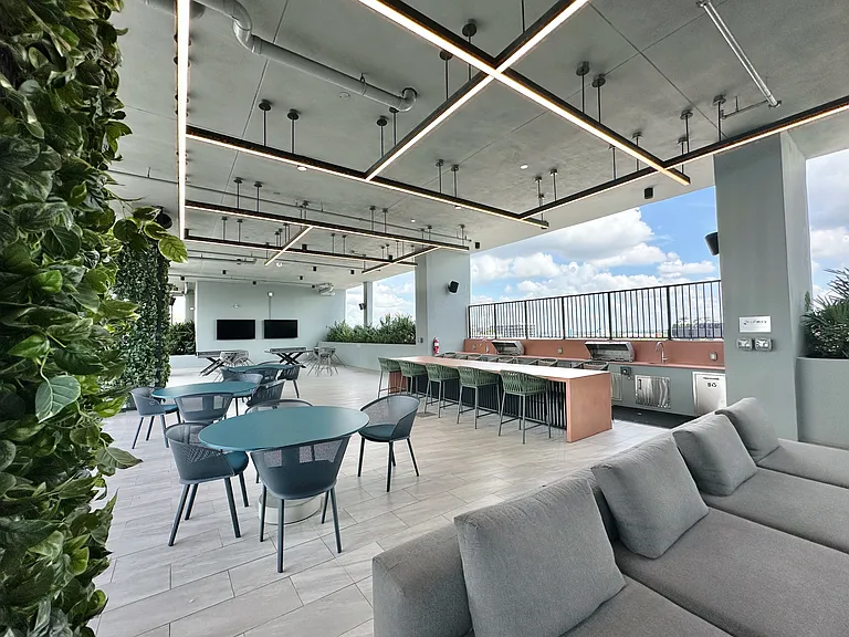 2618 N Miami Ave #A — Photo 13
