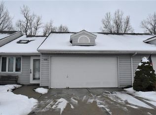 4648 Oak Point Rd, Lorain, OH 44053