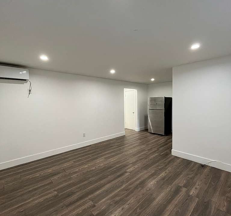 1st image of 475 Ali Baba Ave APT 4