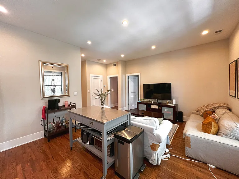 4337 N Hazel St #2 — Photo 6