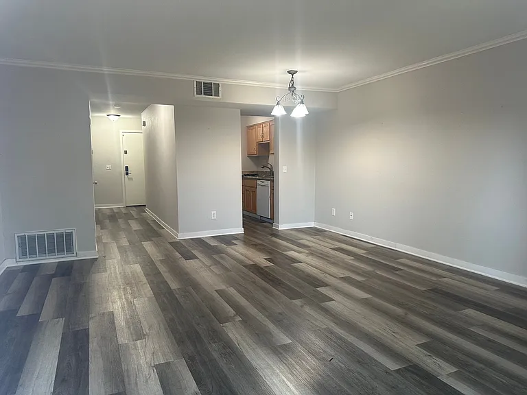 362 Tabor Ave — Photo 1