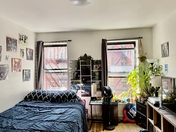 94 Orchard Street image 1 of 7