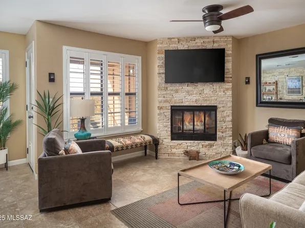 6651 N Campbell Ave APT 243, Tucson, AZ 85718