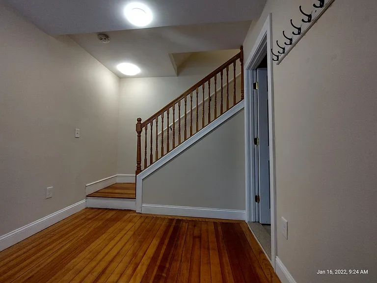 62 Washington St — Photo 5
