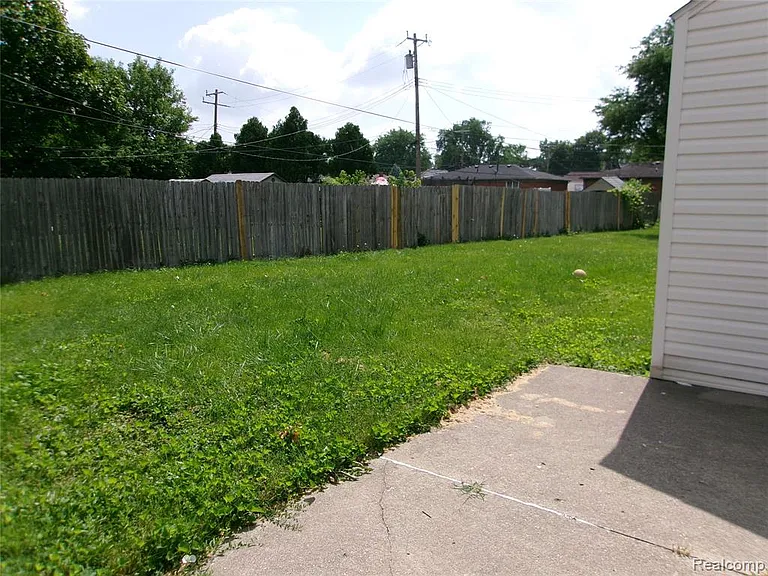 1011 Lafayette Blvd — Photo 15