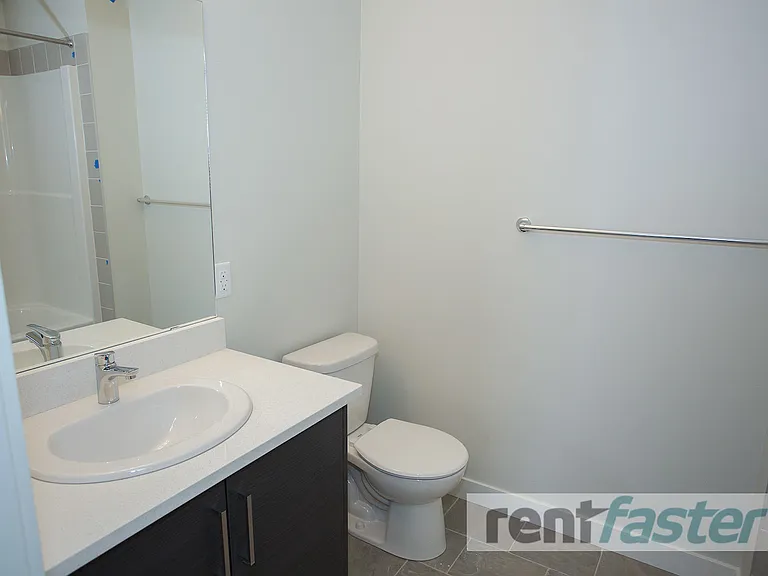 588 Griesbach Parade NW — Photo 24