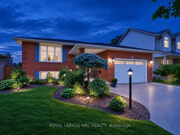 39 W Farmington Dr, Saint Catharines, ON L2S 3G1
