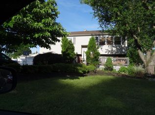 1939 Fernbrook Ave, Oakford, PA 19053