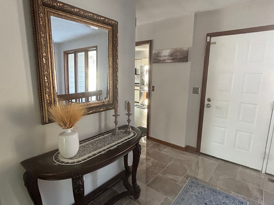 1st image of 1288 Marigold Cir