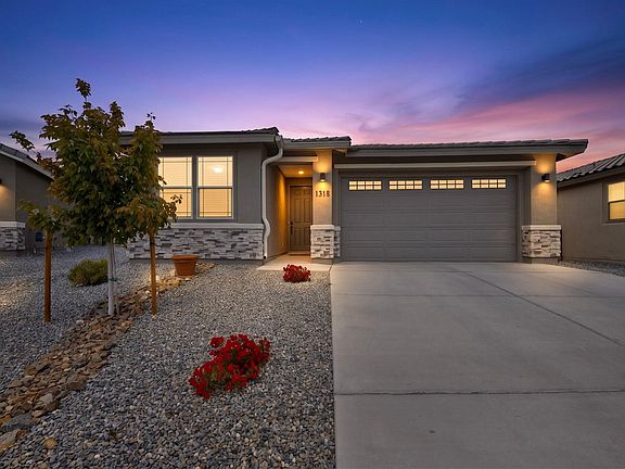 2nd image of 1318 Vallecito Ct NW