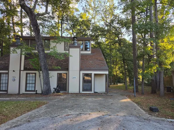 24605 Pools Creek Dr, Huntsville, TX 77320