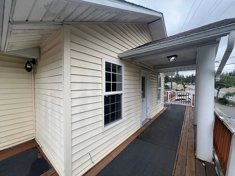 610-620 W Central Blvd — Photo 13