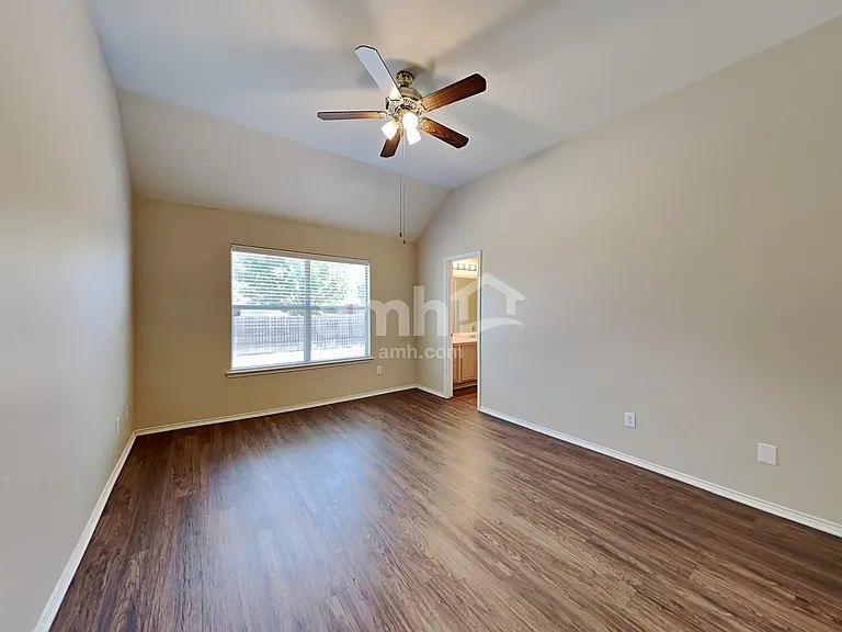 2808 Plantation Dr — Photo 8
