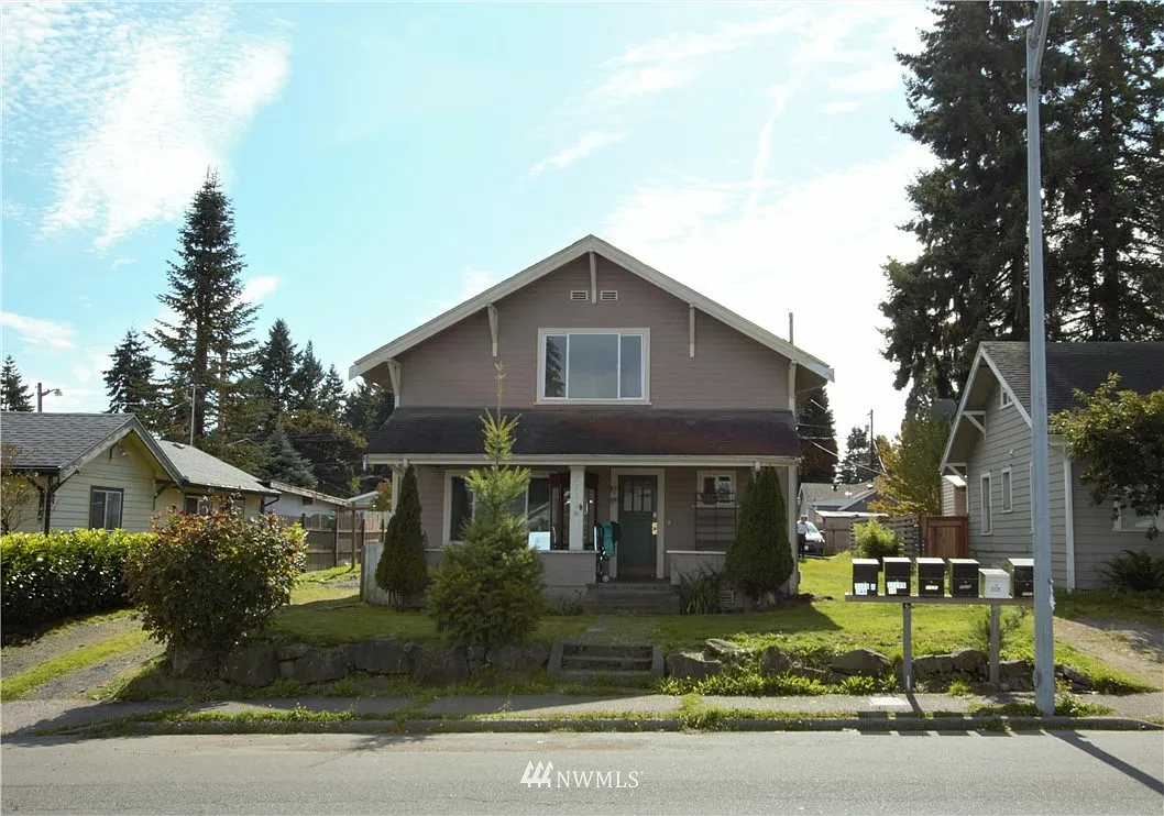 2230 Madison Street photo 1