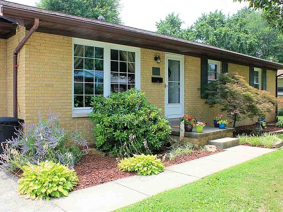 2nd image of 725 Margaret Dr