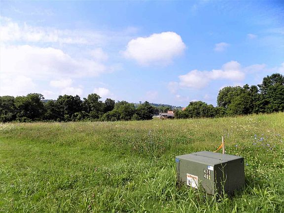 4th image of LOT 4 Stone Leigh Dr