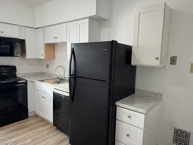 5704 Darlington Rd #2 — Photo 49