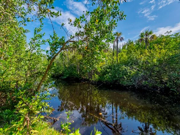 7046 Maida Ln, Fort Myers, FL 33907