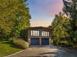 154 Middletown Rd, Hamilton, ON L9H 5E1