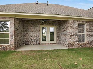 162 Sweetbriar Cir, Canton, MS 39046