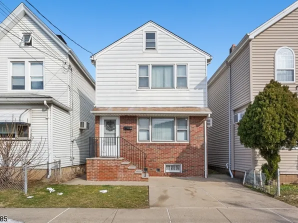 89 Anderson Avenue, Wallington, NJ 07057
