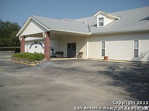 2nd image of 888 Landa St