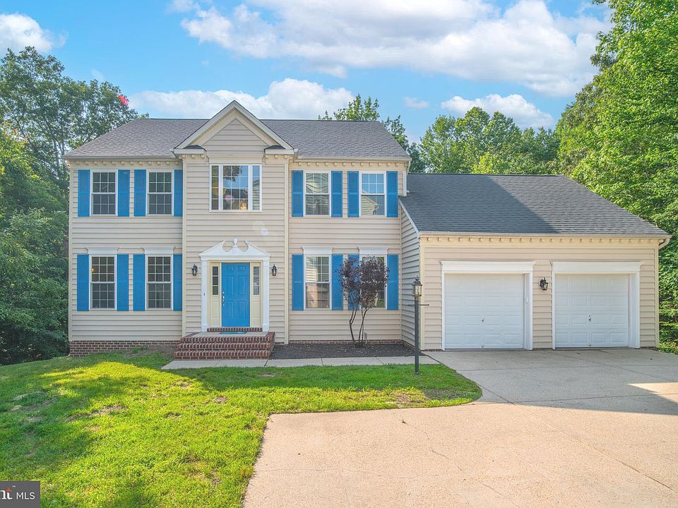 1st image of 41805 Meynard Ct