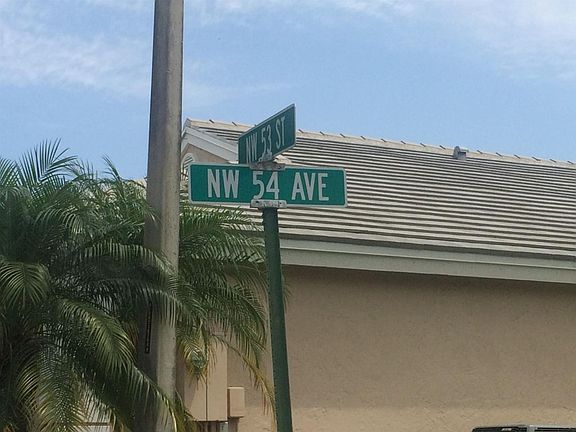 5th image of 5242 NW 54th Ave