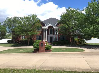 200 Free Ferry Lndg, Fort Smith, AR 72903