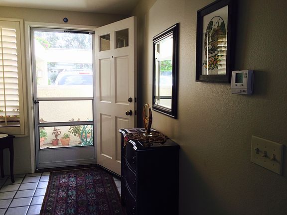 4th image of 423 Deerfield Ave #95