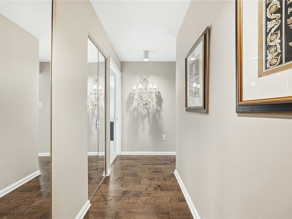 3rd image of 1500 Cochran Rd APT 703